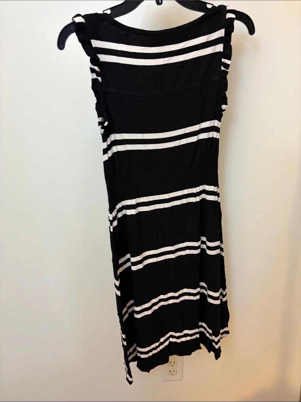 Elle Black and White Striped Sleeveless Dress